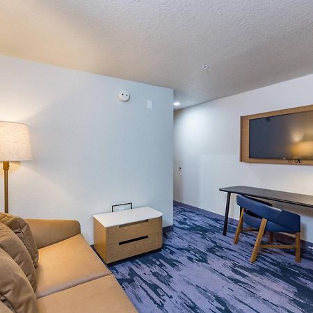 Fairfield Inn And Suites By Marriott Tampa North Temple Terrace Buitenkant foto