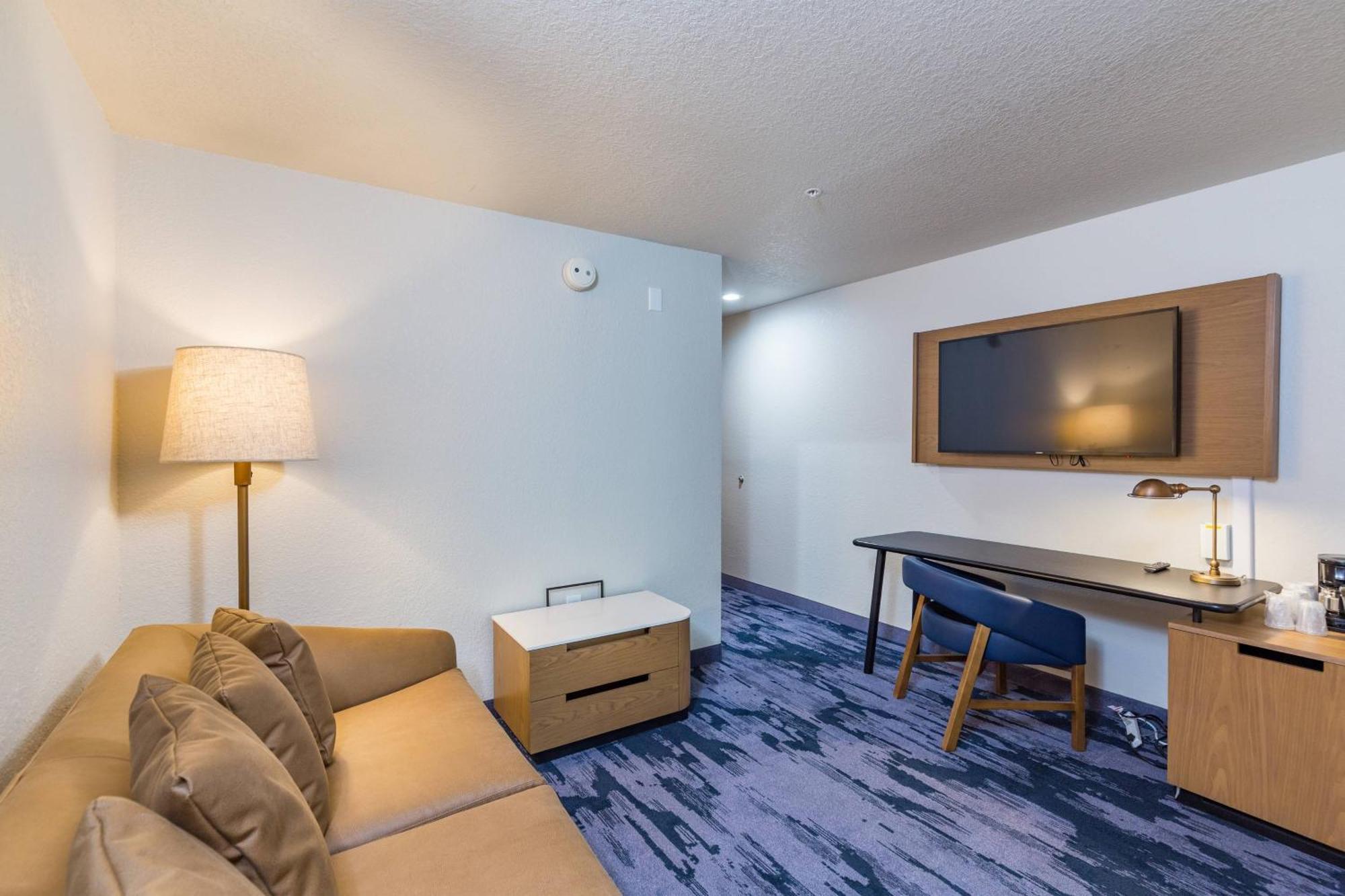 Fairfield Inn And Suites By Marriott Tampa North Temple Terrace Buitenkant foto
