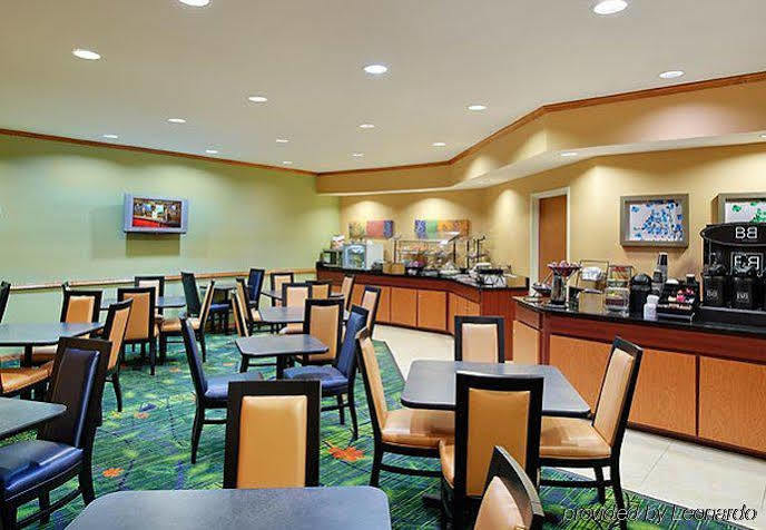 Fairfield Inn And Suites By Marriott Tampa North Buitenkant foto