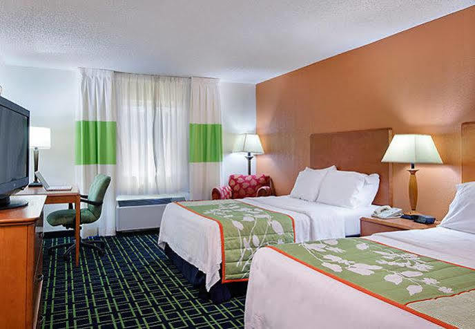 Fairfield Inn And Suites By Marriott Tampa North Temple Terrace Buitenkant foto